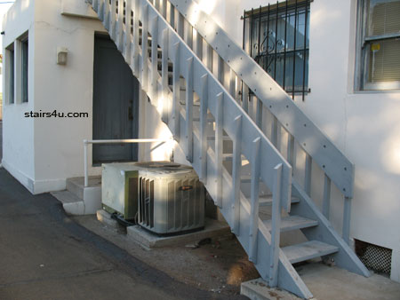 easy to clean under open stairway